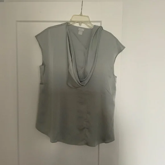 Draped Shell. - Picture 1 of 1